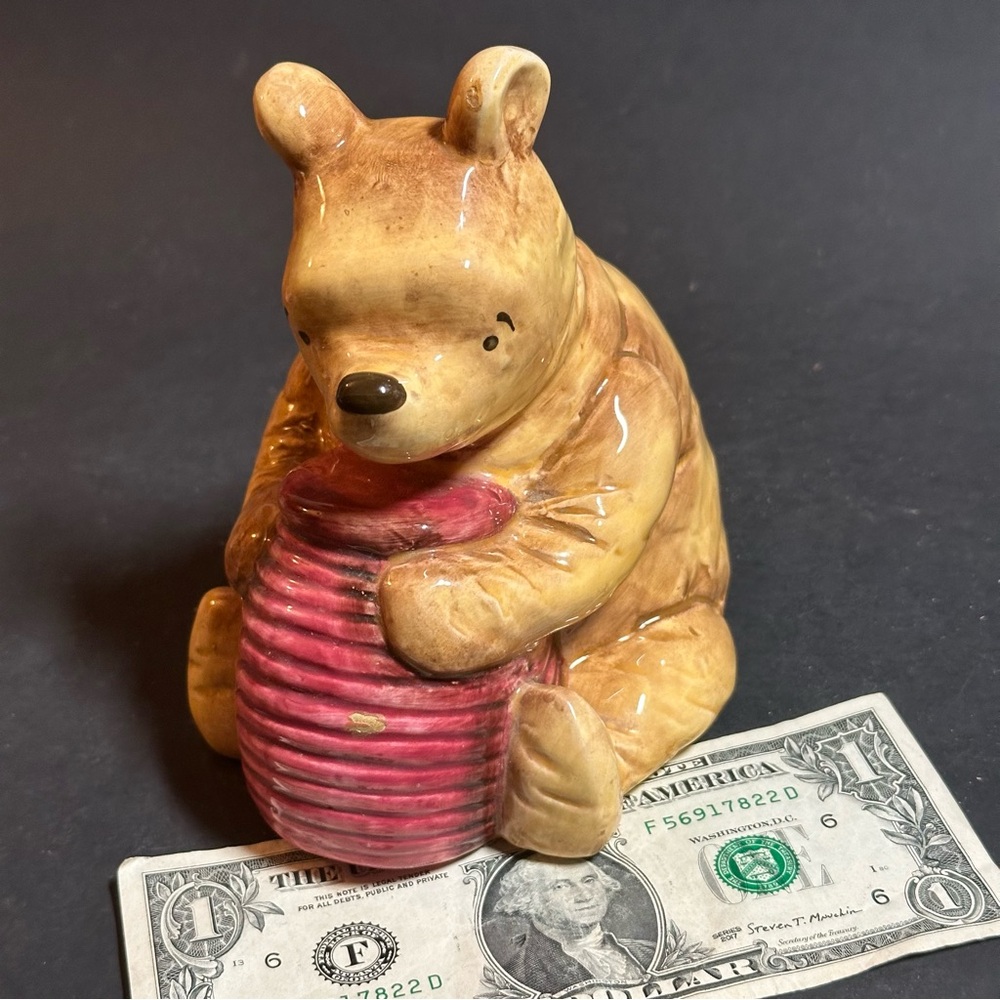 Vintage Disney 6” Winnie The Pooh Hunny Pot Ceramic Piggy Money Coin Bank Winnie